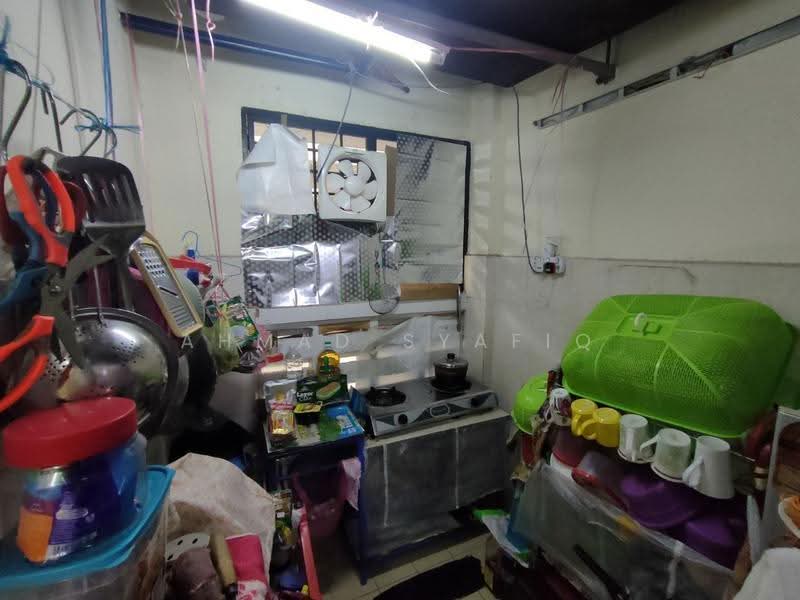 Apartment for Sale at Pangsapuri Arista - Ahmad Syafiq - Kitchen - PropertyGuru.com.my