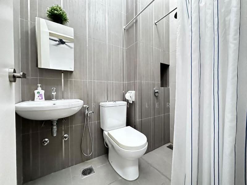 Rumah Kluster untuk Dijual di Setia Tropika (Johor Bahru) - Darren Ler - PropertyGuru.com.my