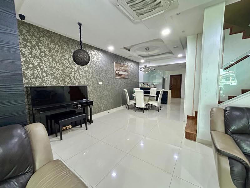 Rumah Teres 2.5-Tingkat untuk Dijual di Johor Bahru (Johor) - Ray Wong - Living Room - PropertyGuru.com.my