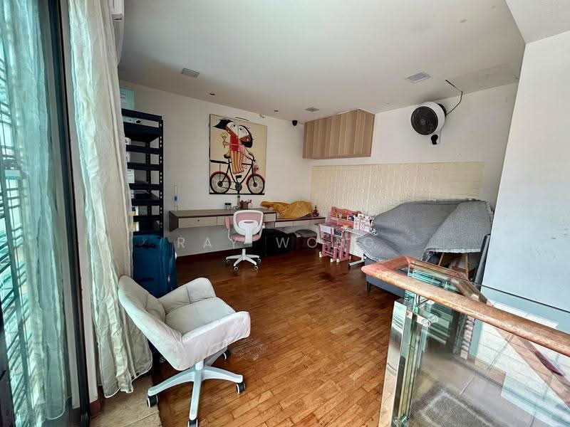 Rumah Teres 2.5-Tingkat untuk Dijual di Johor Bahru (Johor) - Ray Wong - Study - PropertyGuru.com.my