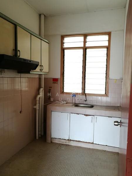 Pangsapuri untuk Dijual di Intan Apartment - Shaiful Rudy - PropertyGuru.com.my