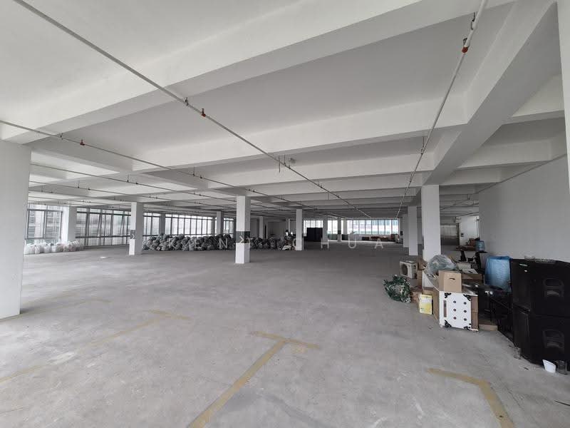 Shop / Office for Sale in Temasya Glenmarie (Glenmarie) - Kent Chua - Car Park - PropertyGuru.com.my
