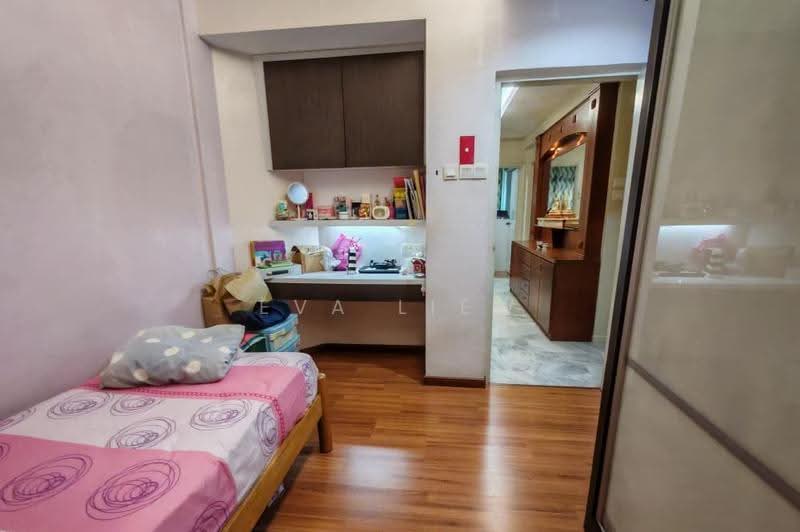Pangsapuri untuk Dijual di Lavinia Apartments - Eva Liew - Bedroom - PropertyGuru.com.my