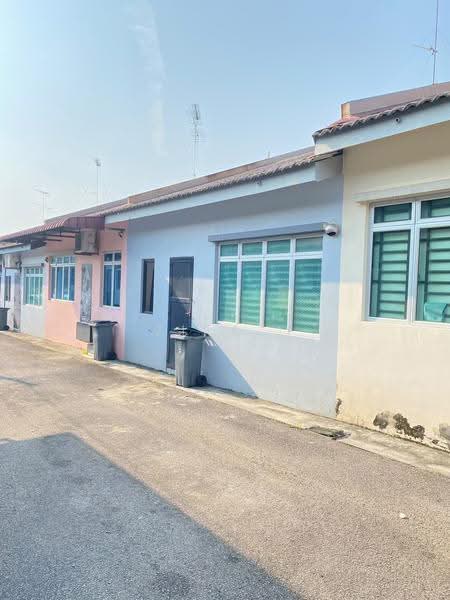 Rumah Teres 1-Tingkat untuk Dijual di Bandar Indahpura (Kulai) - Zira . - Exterior - PropertyGuru.com.my