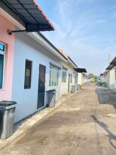Rumah Teres 1-Tingkat untuk Dijual di Bandar Indahpura (Kulai) - Zira . - Exterior - PropertyGuru.com.my