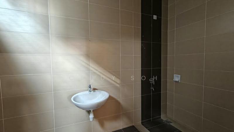 Rumah Kluster untuk Dijual di Taman Austin Heights (Tebrau) - Cindy Soh - Bathroom - PropertyGuru.com.my