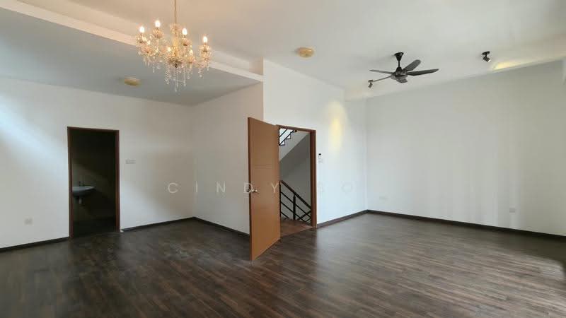 Rumah Kluster untuk Dijual di Taman Austin Heights (Tebrau) - Cindy Soh - Living Room - PropertyGuru.com.my