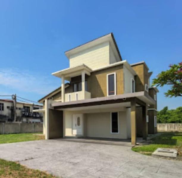 Bungalow House for Sale in Taman Pari (Ipoh) - Qazin Khoo - Exterior - PropertyGuru.com.my