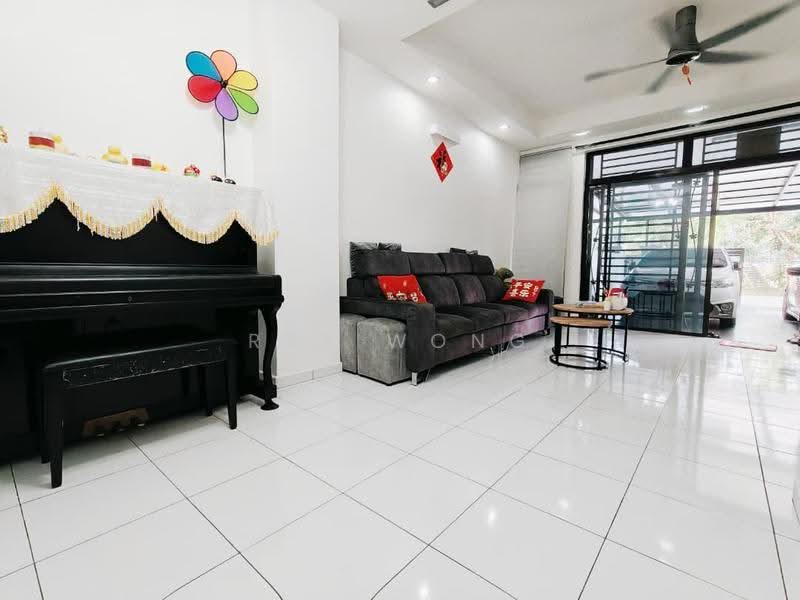 1.5-storey Terraced House for Sale in Bukit Indah (Iskandar Puteri (Nusajaya)) - Ray Wong - Living Room - PropertyGuru.com.my