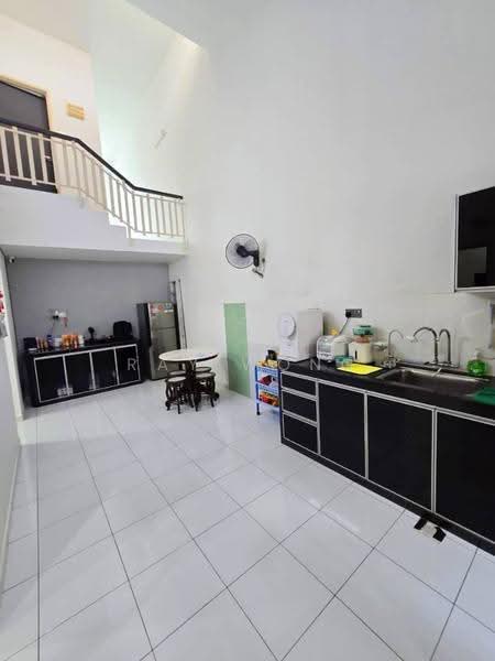1.5-storey Terraced House for Sale in Bukit Indah (Iskandar Puteri (Nusajaya)) - Ray Wong - Kitchen - PropertyGuru.com.my