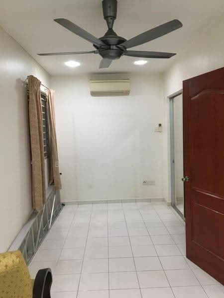 Rumah Teres 2.5-Tingkat untuk Dijual di Taman Bukit Serdang (Seri Kembangan) - Benny Lee - Interior - PropertyGuru.com.my