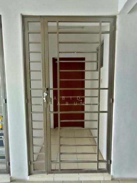 Pangsapuri untuk Dijual di Green Suria Apartment - Abid Sabarudin - Entrance - PropertyGuru.com.my