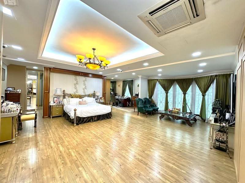 Rumah Berkembar untuk Dijual di Kelana Jaya (Petaling Jaya) - Christine Tan - Master Bedroom - PropertyGuru.com.my