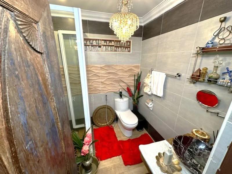 Rumah Berkembar untuk Dijual di Kelana Jaya (Petaling Jaya) - Christine Tan - Bathroom - PropertyGuru.com.my