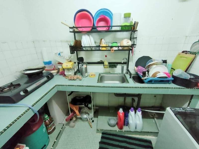 Rumah Flat untuk Dijual di Flat PKNS Seksyen 8 - Ahmad Syafiq - PropertyGuru.com.my
