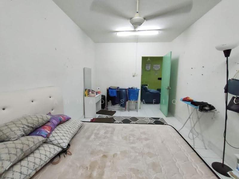 Rumah Flat untuk Dijual di Flat PKNS Seksyen 8 - Ahmad Syafiq - PropertyGuru.com.my