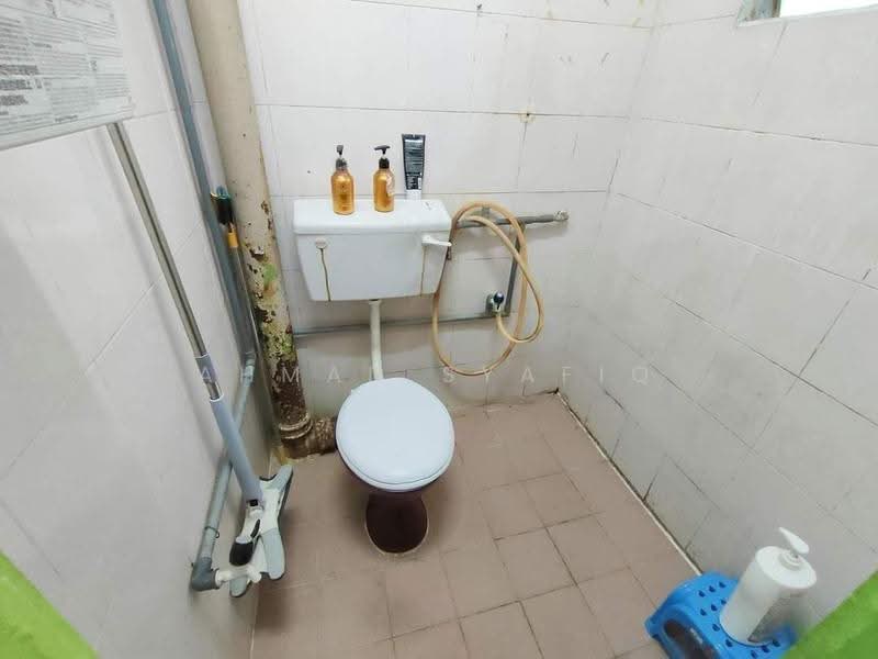 Rumah Flat untuk Dijual di Flat PKNS Seksyen 8 - Ahmad Syafiq - PropertyGuru.com.my