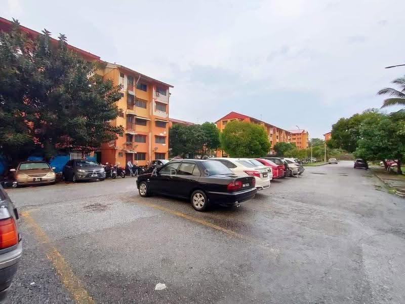 Rumah Flat untuk Dijual di Flat PKNS Seksyen 8 - Ahmad Syafiq - PropertyGuru.com.my
