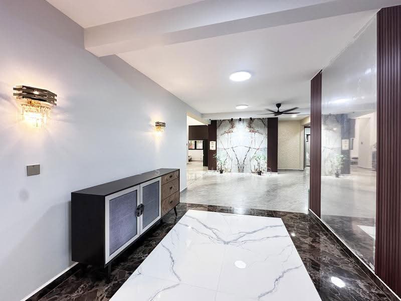 Rumah Berkembar untuk Dijual di Kota Damansara (Selangor) - Wes Chang - Entrance - PropertyGuru.com.my
