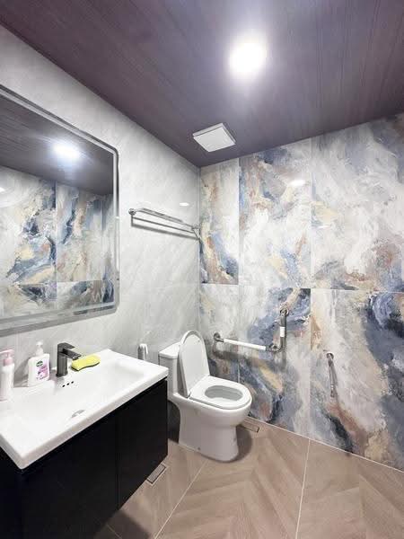 Rumah Berkembar untuk Dijual di Kota Damansara (Selangor) - Wes Chang - Bathroom - PropertyGuru.com.my