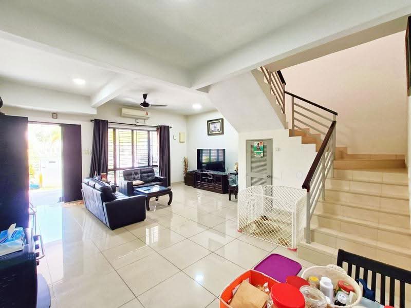 2-storey Terraced House for Sale in Bandar Putera 2 (Klang) - Ahmad Syafiq - Living Room - PropertyGuru.com.my