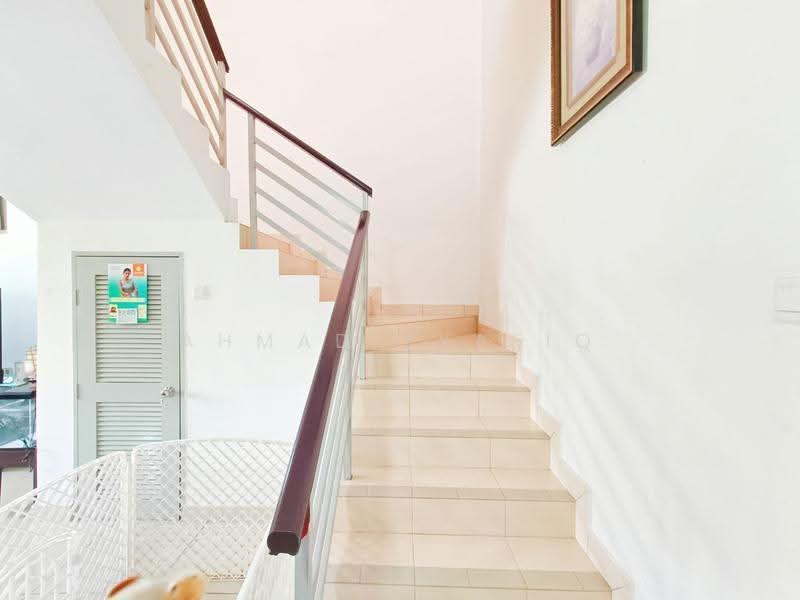 2-storey Terraced House for Sale in Bandar Putera 2 (Klang) - Ahmad Syafiq - Stair - PropertyGuru.com.my