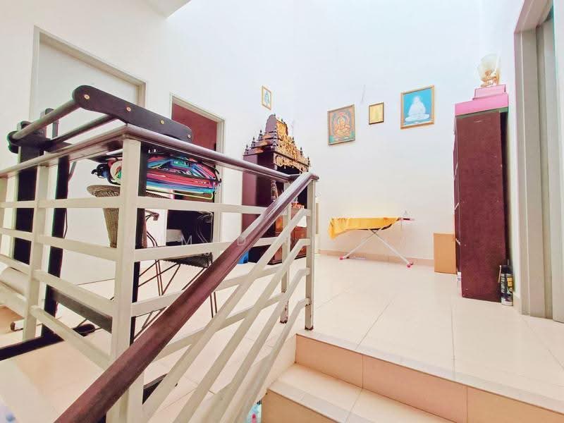 2-storey Terraced House for Sale in Bandar Putera 2 (Klang) - Ahmad Syafiq - Stair - PropertyGuru.com.my