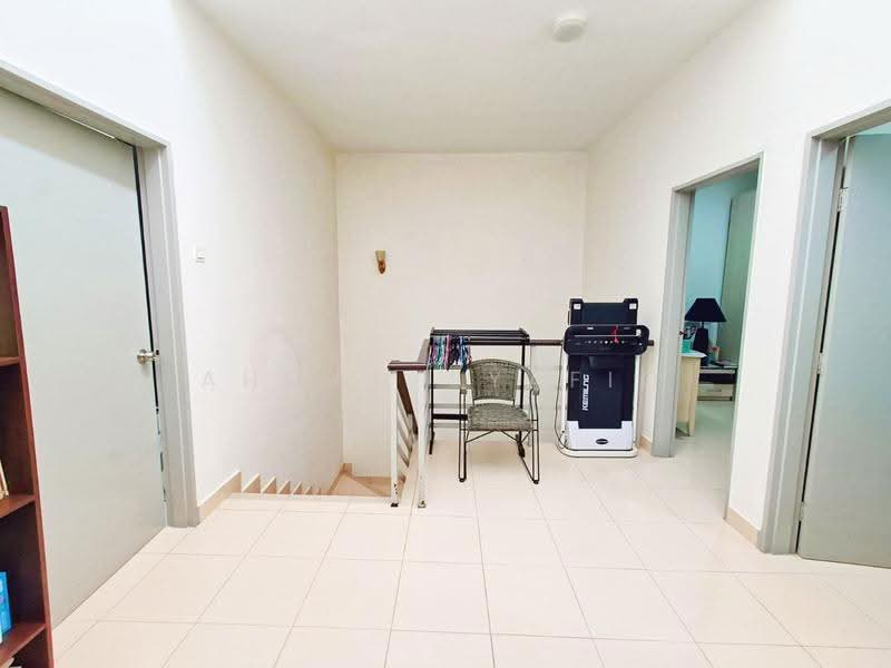 2-storey Terraced House for Sale in Bandar Putera 2 (Klang) - Ahmad Syafiq - 2nd floor - PropertyGuru.com.my