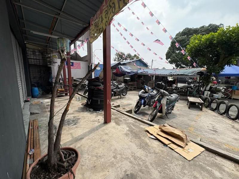 Kedai untuk Disewa di Taman Desa Cheras (Cheras) - Kevin Chen - Exterior - PropertyGuru.com.my