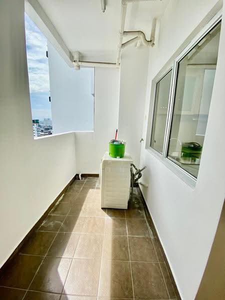 Kondominium untuk Dijual di Zen Residence @ Asplenium Condominium - Derrick Yeong - Balcony - PropertyGuru.com.my