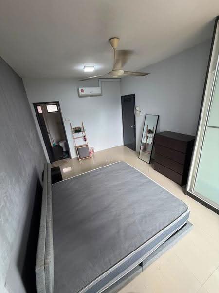 Service Residence for Rent at Putra Majestik - Kew . - Bedroom - PropertyGuru.com.my