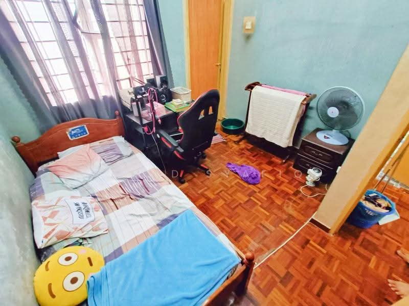 Rumah Teres 2-Tingkat untuk Dijual di Taman Senohong (Jeram) - Ahmad Syafiq - Bedroom - PropertyGuru.com.my