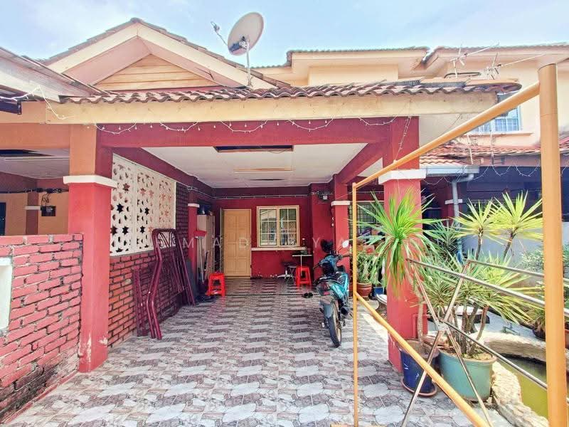 Rumah Teres 2-Tingkat untuk Dijual di Taman Senohong (Jeram) - Ahmad Syafiq - Exterior - PropertyGuru.com.my