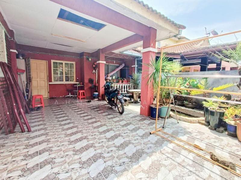 Rumah Teres 2-Tingkat untuk Dijual di Taman Senohong (Jeram) - Ahmad Syafiq - Exterior - PropertyGuru.com.my
