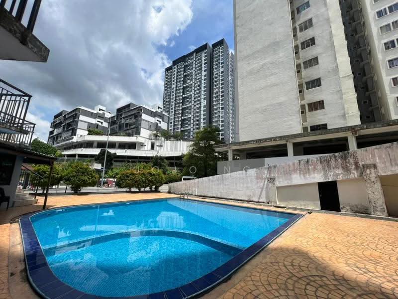 Kondominium untuk Dijual di Casa Suria - Jojo Ng - Exterior - PropertyGuru.com.my