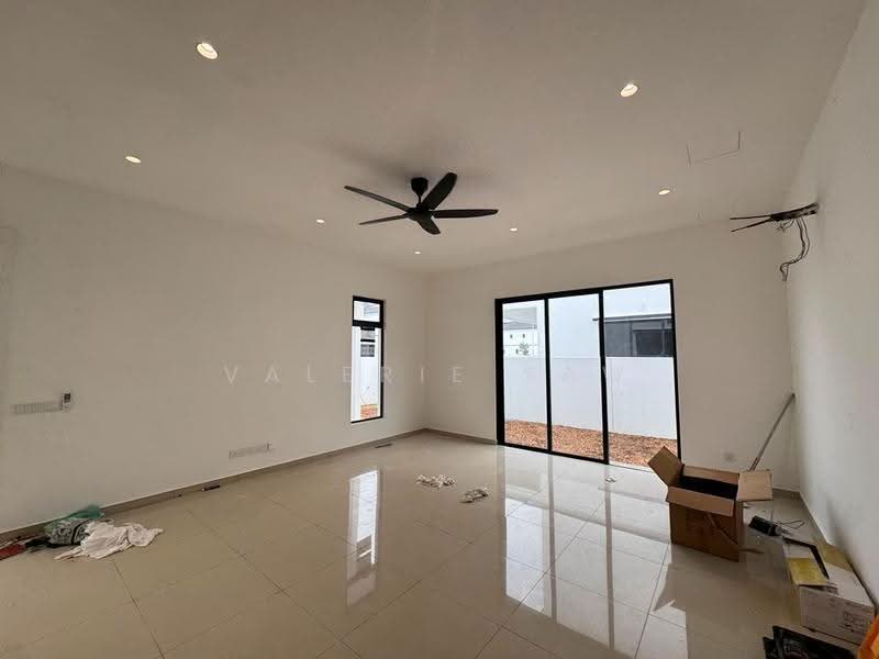 Cluster House for Rent in Taman Ekoflora (Johor Bahru) - Valerie Saw - Living Room - PropertyGuru.com.my
