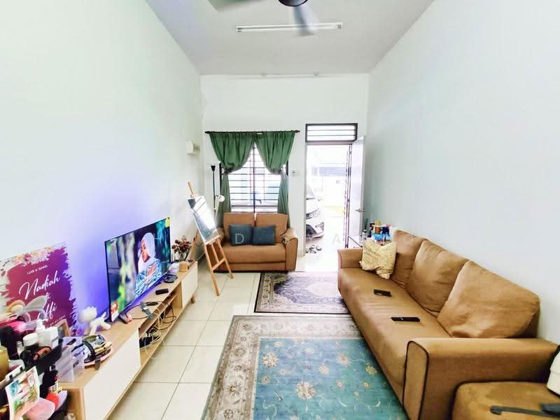 1-storey Terraced House for Sale in Kampung Batu 9 Kebun Baru (Telok Panglima Garang) - Ahmad Syafiq - Living Room - PropertyGuru.com.my