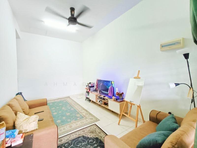 1-storey Terraced House for Sale in Kampung Batu 9 Kebun Baru (Telok Panglima Garang) - Ahmad Syafiq - Living Room - PropertyGuru.com.my