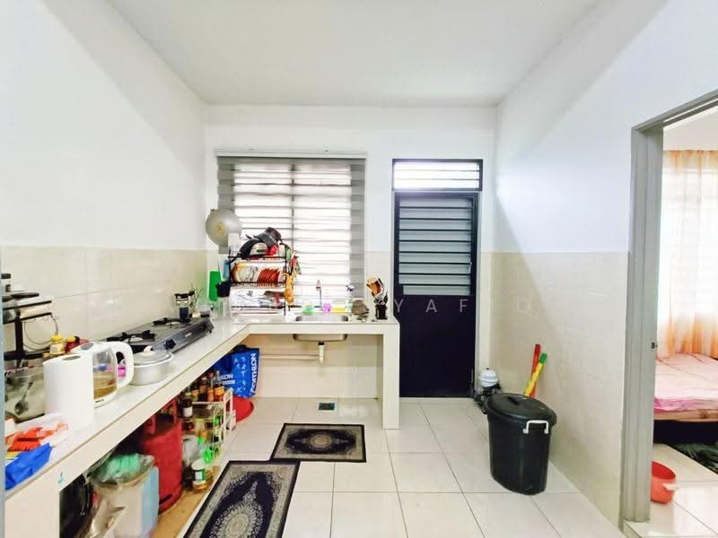 1-storey Terraced House for Sale in Kampung Batu 9 Kebun Baru (Telok Panglima Garang) - Ahmad Syafiq - Kitchen - PropertyGuru.com.my
