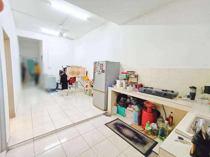 1-storey Terraced House for Sale in Kampung Batu 9 Kebun Baru (Telok Panglima Garang) - Ahmad Syafiq - Kitchen - PropertyGuru.com.my