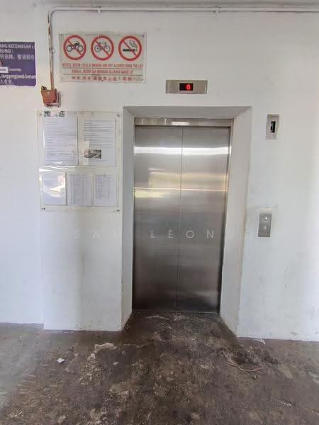 Flat for Sale at Pangsapuri Seri Cahaya - Sam Leong - Corridor - PropertyGuru.com.my