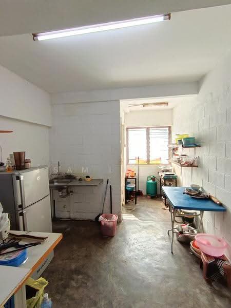 Flat for Sale at Pangsapuri Seri Cahaya - Sam Leong - Kitchen - PropertyGuru.com.my