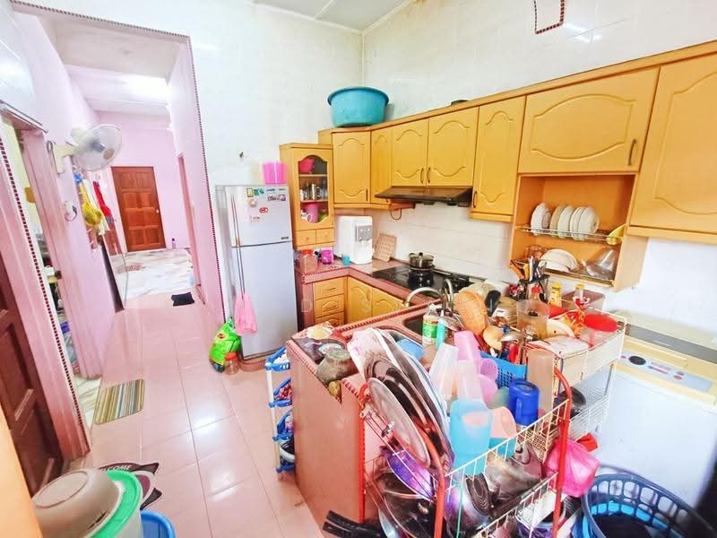 1-storey Terraced House for Sale in Kampung Kanchong Darat (Banting) - Ahmad Syafiq - Kitchen - PropertyGuru.com.my