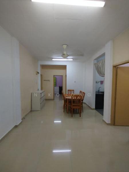Flat for Rent at Taman Tampoi Utama Flat - Niko Ong - Dining Room - PropertyGuru.com.my