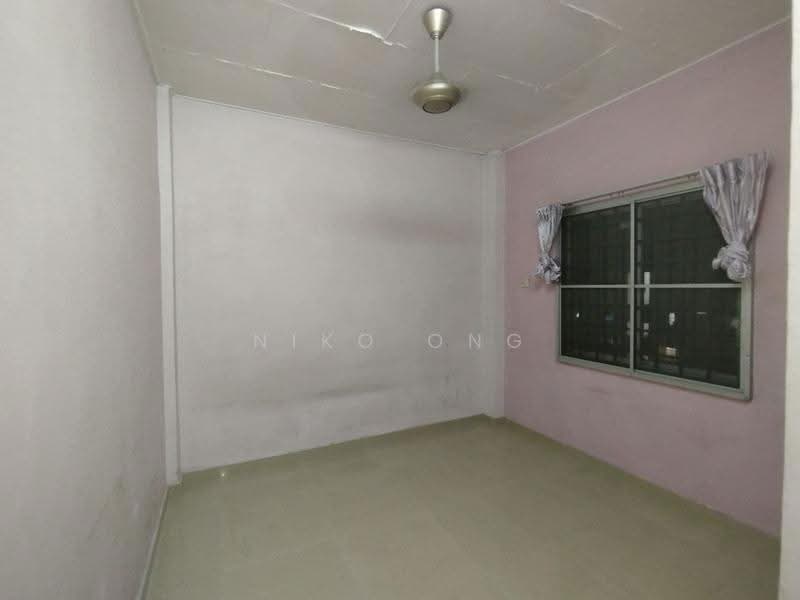 Flat for Rent at Taman Tampoi Utama Flat - Niko Ong - Interior - PropertyGuru.com.my