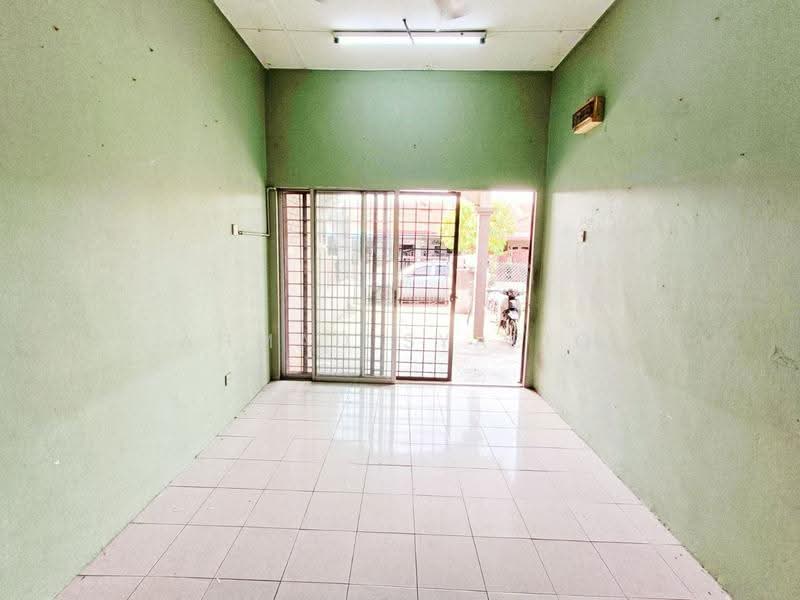 Rumah Teres 1-Tingkat untuk Dijual di Kampung Tok Muda (Kapar) - Ahmad Syafiq - Interior - PropertyGuru.com.my