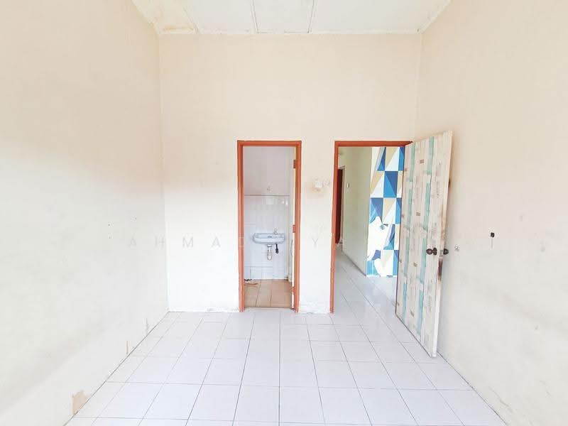 Rumah Teres 1-Tingkat untuk Dijual di Kampung Tok Muda (Kapar) - Ahmad Syafiq - Interior - PropertyGuru.com.my