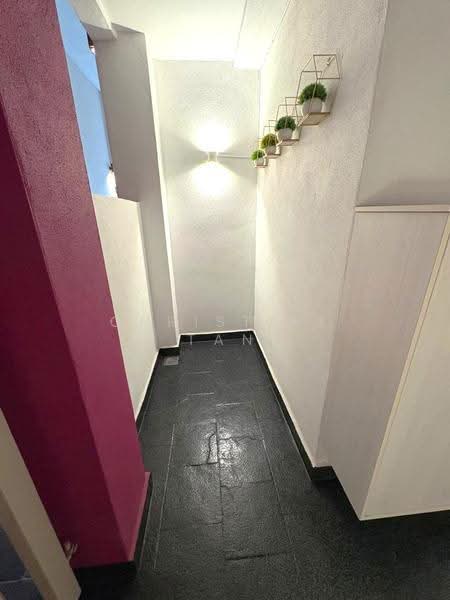 Kondominium untuk Dijual di Armanee Terrace II - Christine Tan - Corridor - PropertyGuru.com.my
