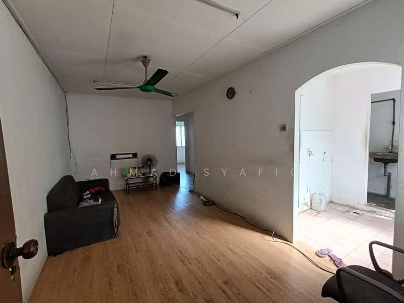 Flat for Sale at Taman Suria Pendamar Flat - Ahmad Syafiq - Living Room - PropertyGuru.com.my