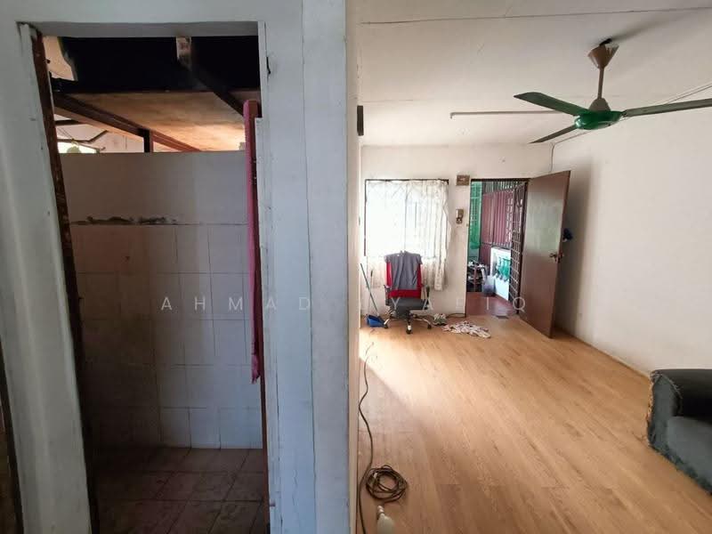 Flat for Sale at Taman Suria Pendamar Flat - Ahmad Syafiq - Living Room - PropertyGuru.com.my